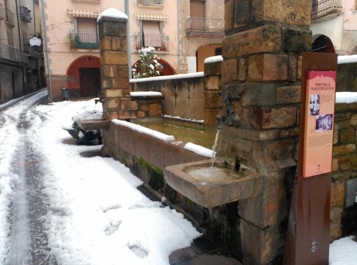 Estudios Casa Lola De Talarn エクステリア 写真